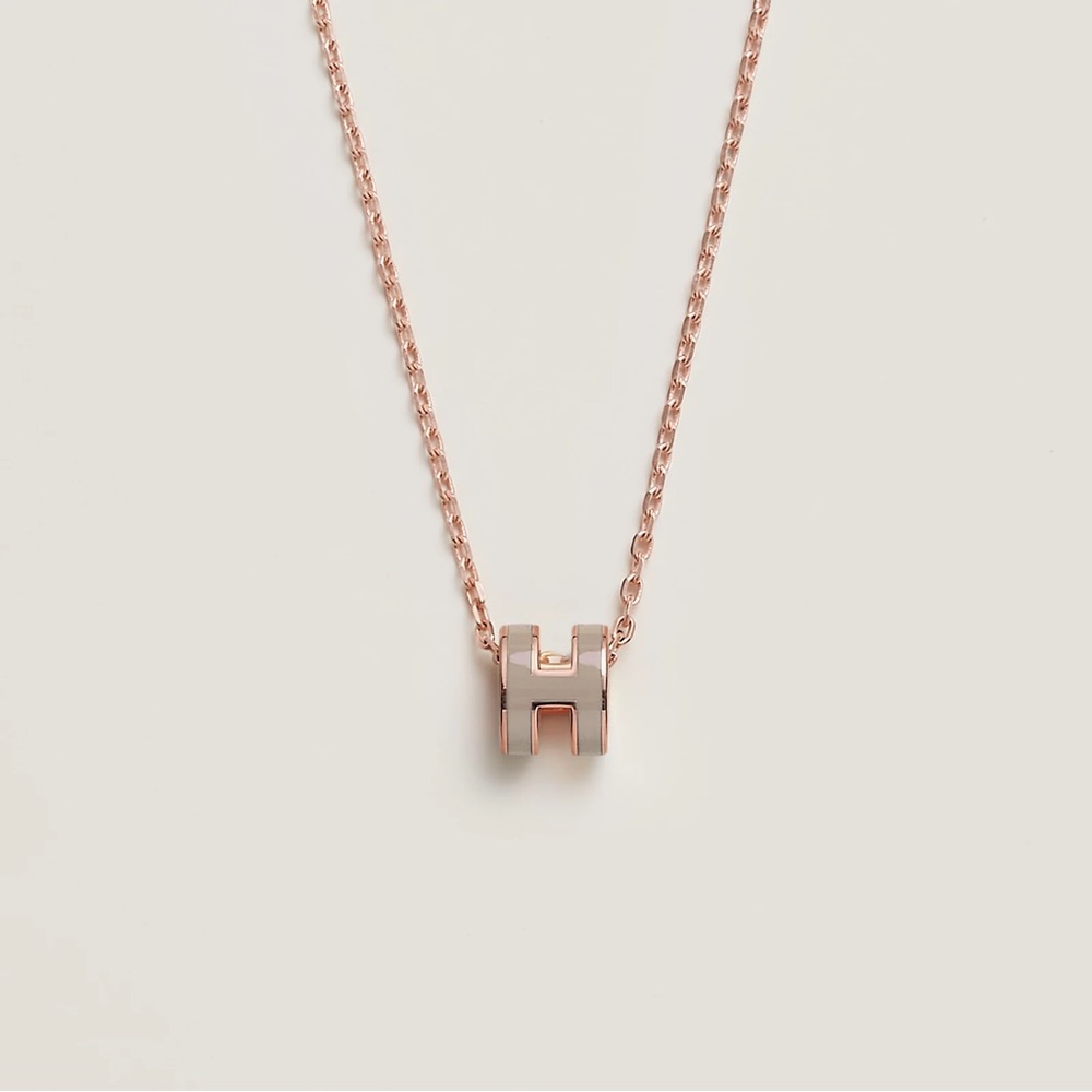 Hermes Gold Necklace Elegant Minimalist Design